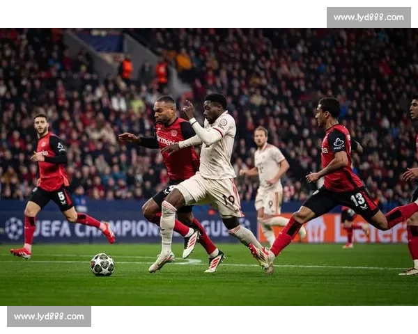 拜仁 5000 万强攻斯图加特神锋！俱乐部震怒开启转会拉锯战